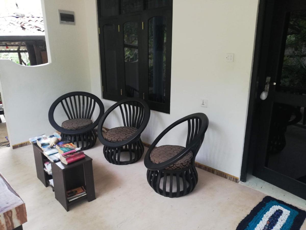Hotel Sea Breeze Garden Tangalle Exterior foto