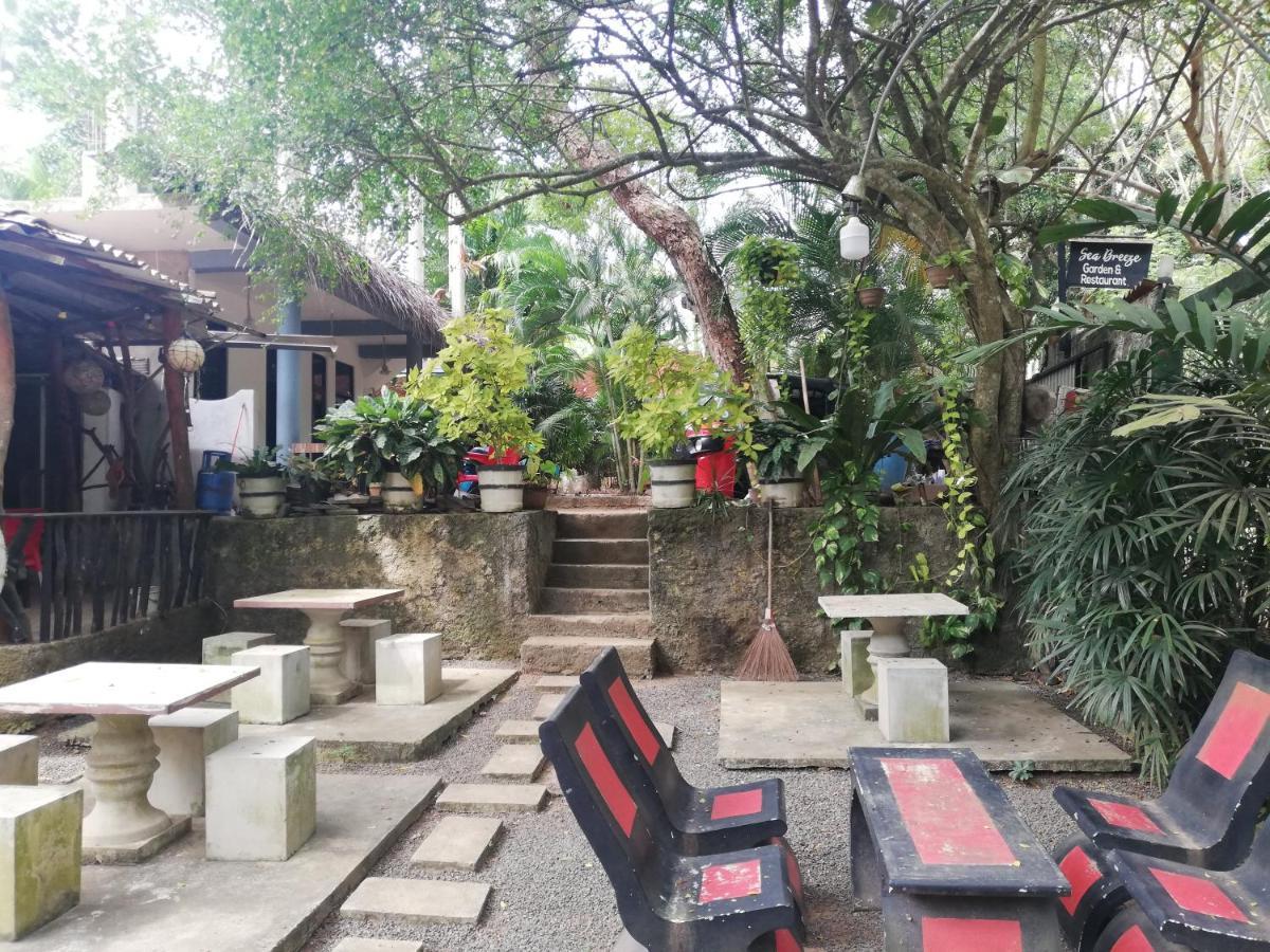 Hotel Sea Breeze Garden Tangalle Exterior foto