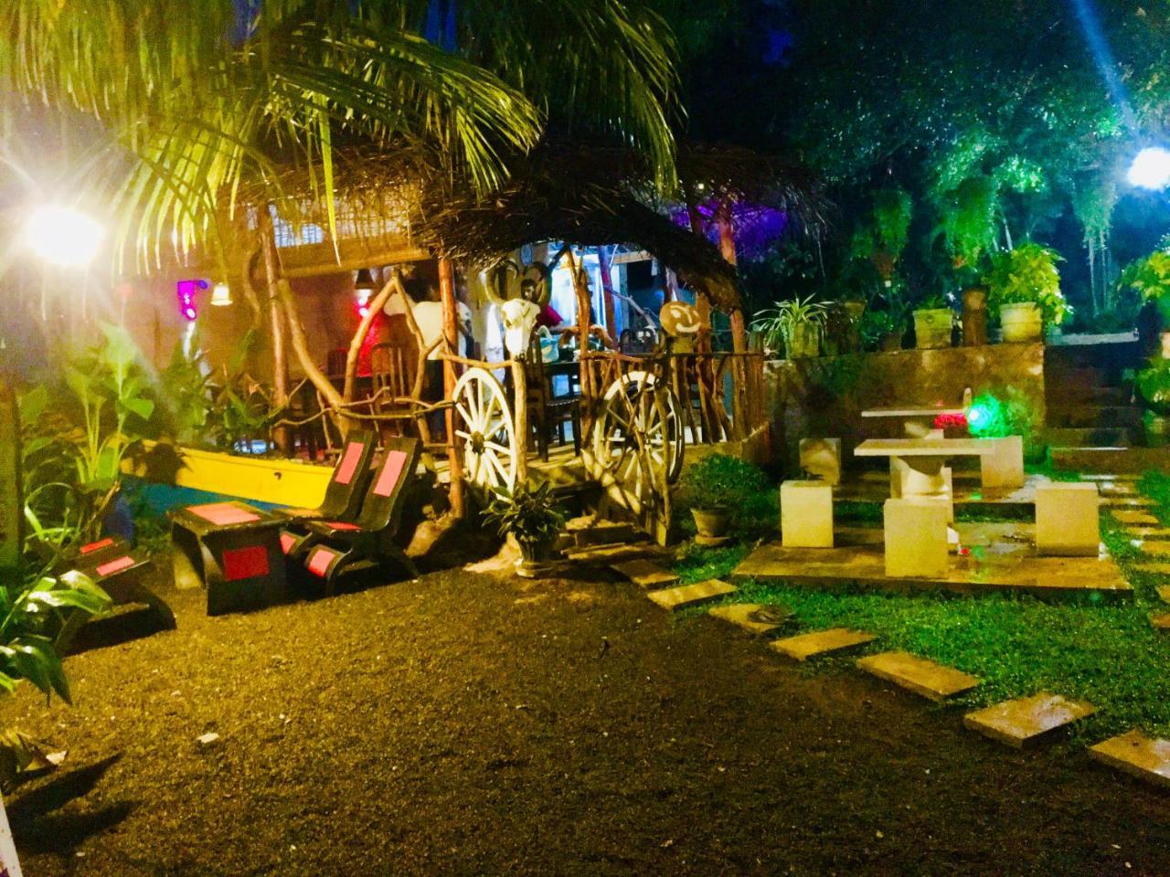 Hotel Sea Breeze Garden Tangalle Exterior foto