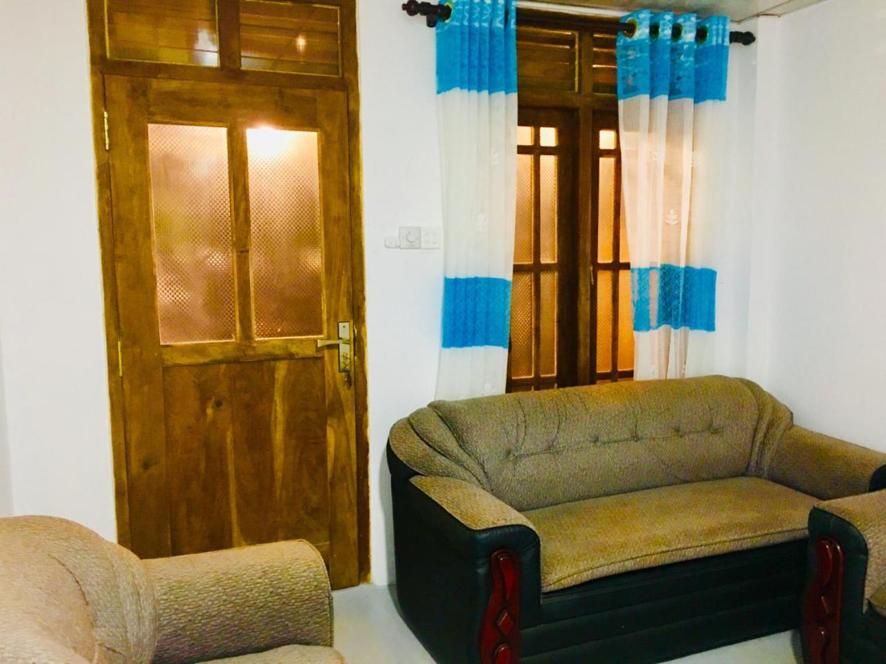 Hotel Sea Breeze Garden Tangalle Exterior foto