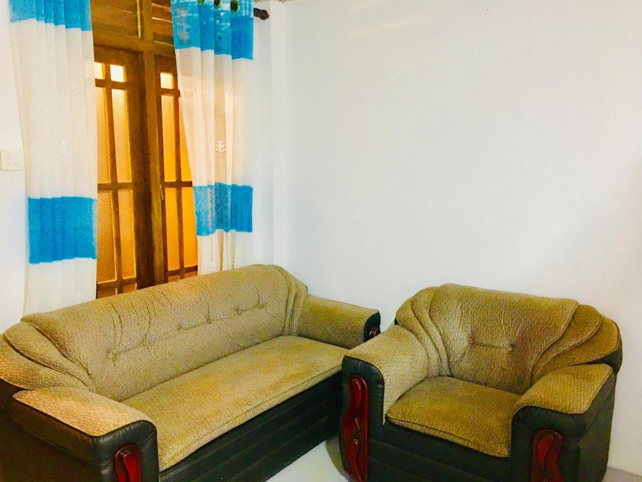 Hotel Sea Breeze Garden Tangalle Exterior foto