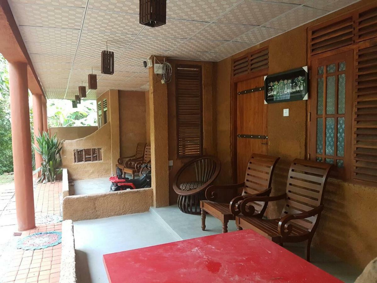 Hotel Sea Breeze Garden Tangalle Exterior foto